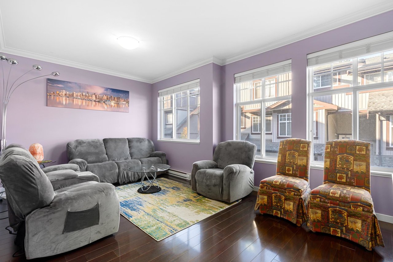8-14462 61a Ave