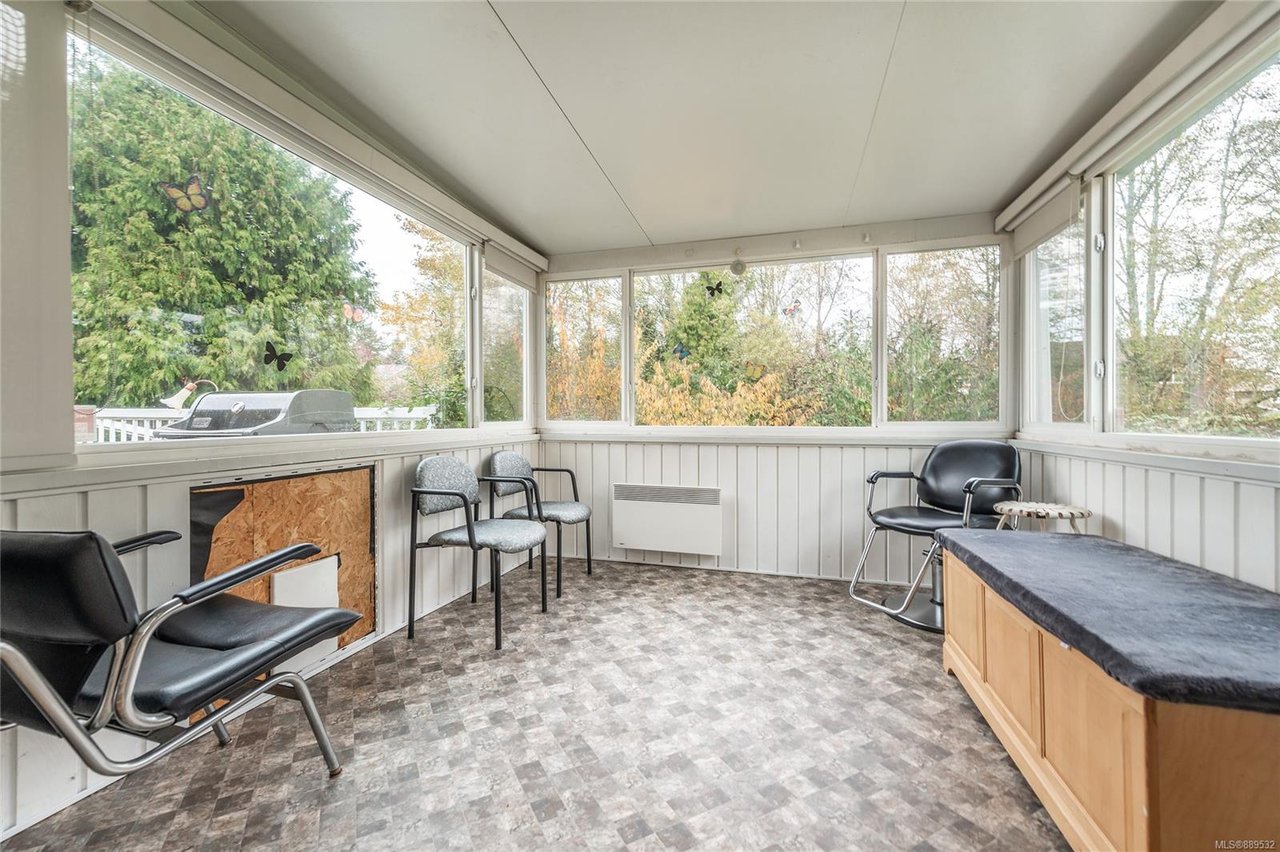 852 Ankathem Pl