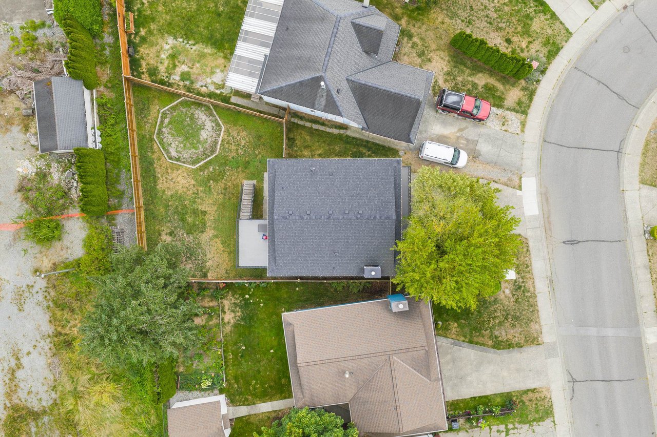 26953 Alder Dr