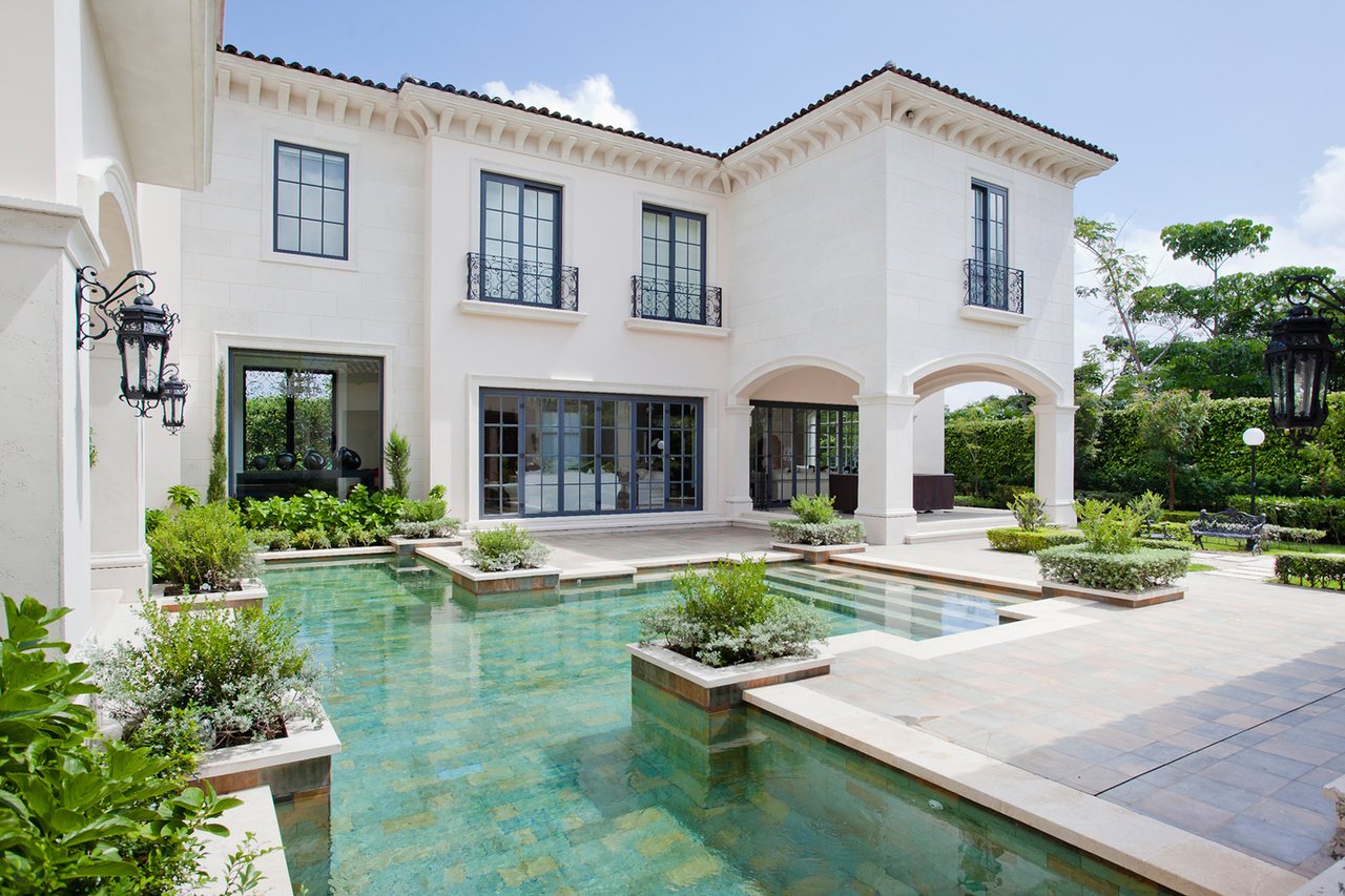 Contemporary Gated Estate, Santa Ana, San Jose