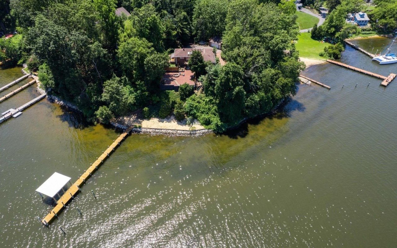 1027 Park Rd