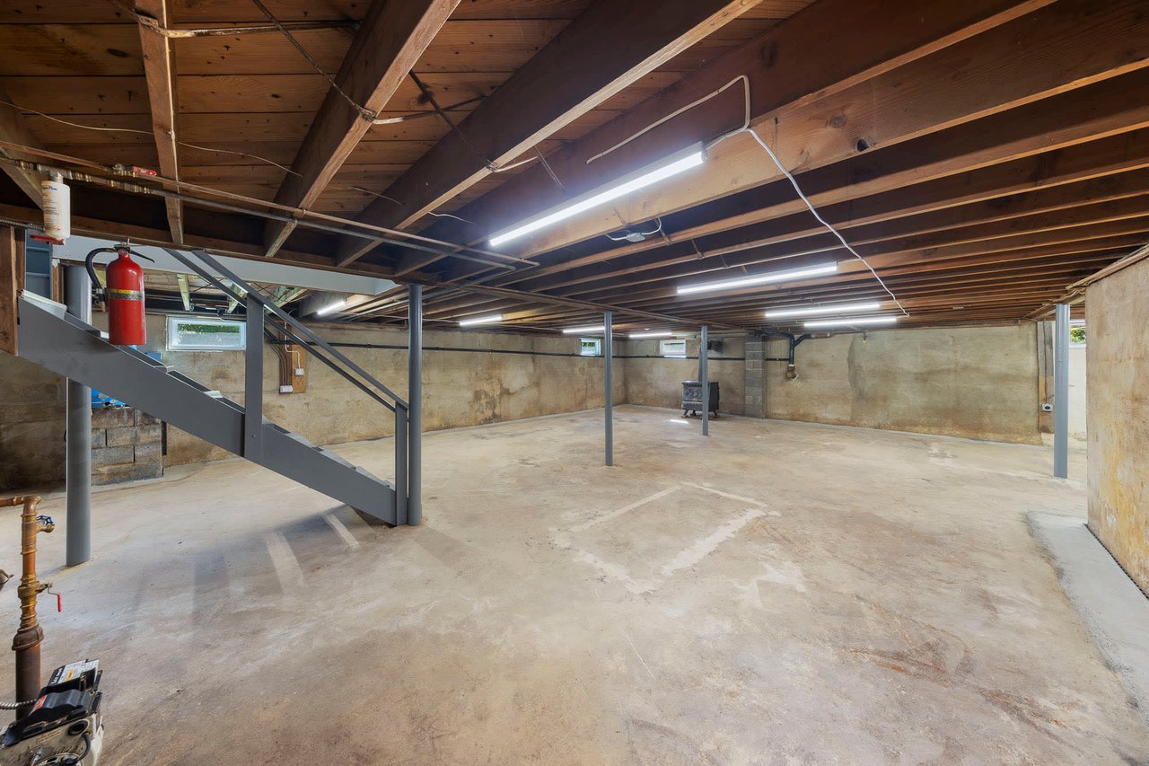 148 Foothill Rd