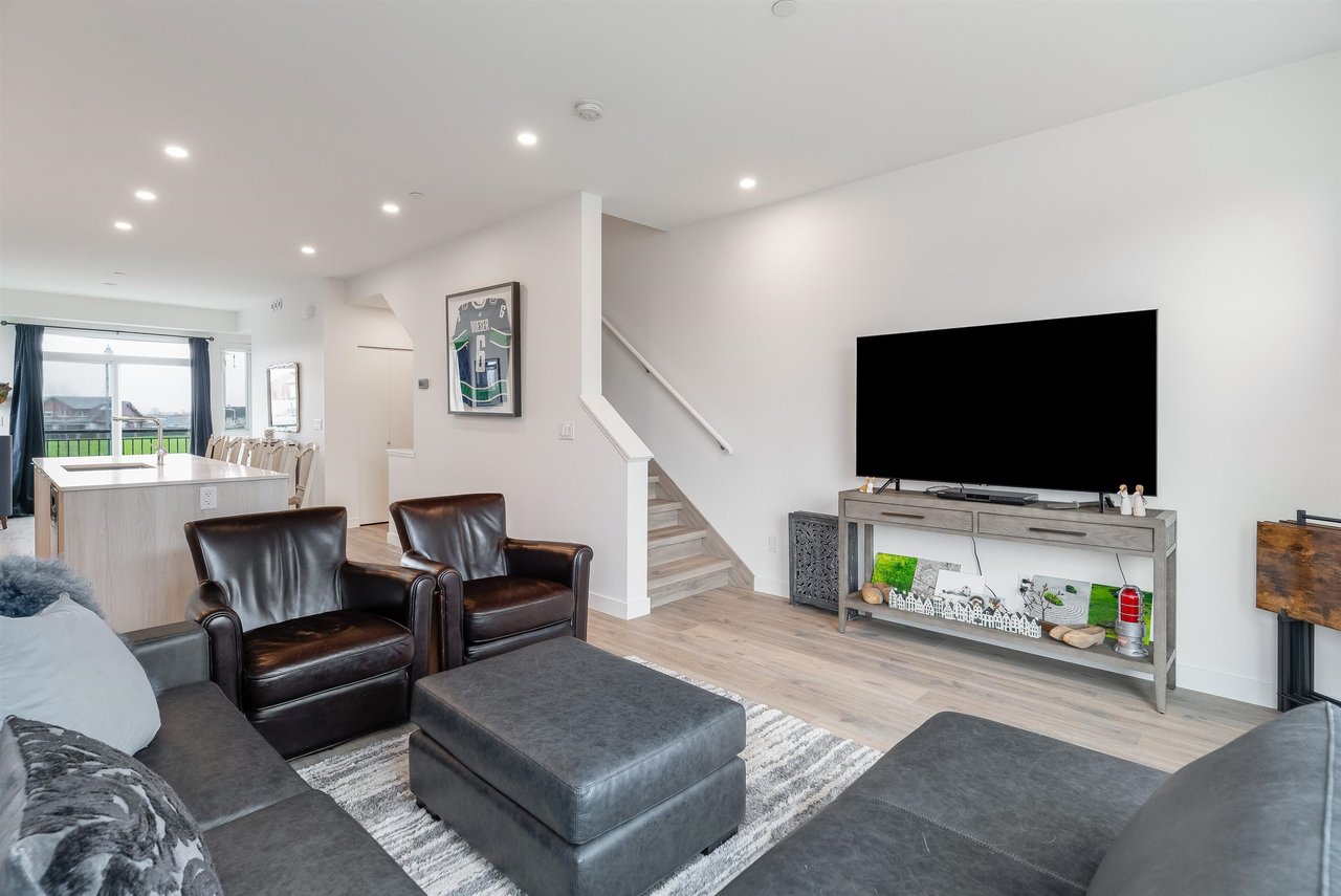 1-4292 Wolf Wy