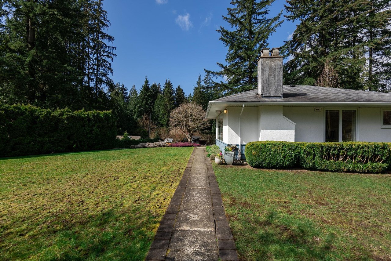 4143 Virginia Crescent, North Vancouver