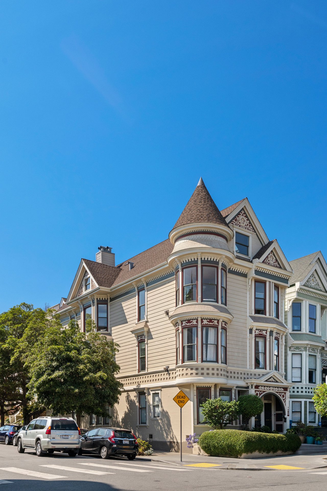 605 Waller Street