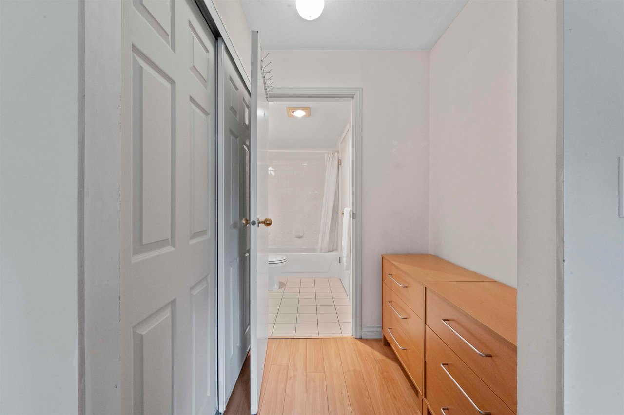 112-7840 Moffatt Rd