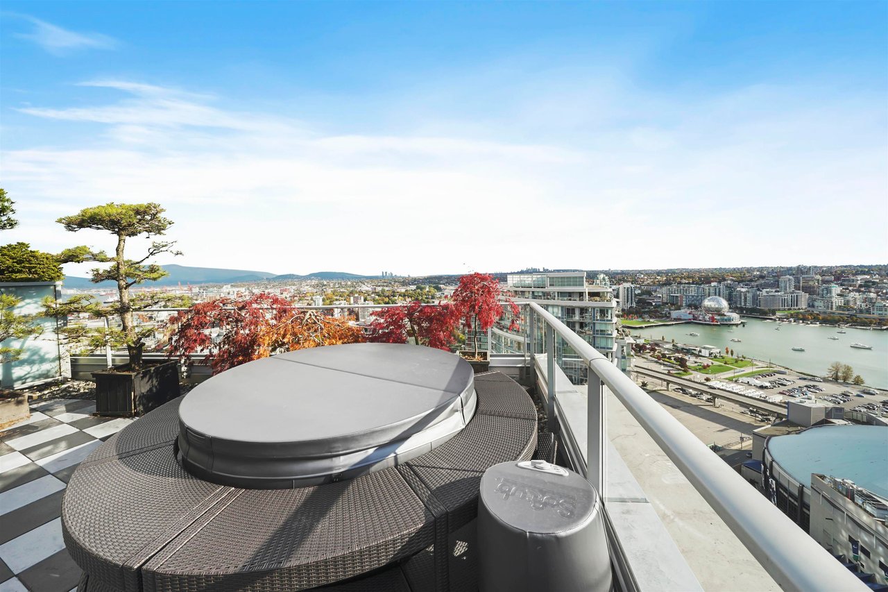 3905-188 Keefer Pl