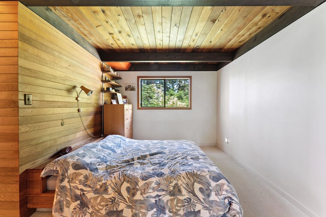 155 Highview Pl