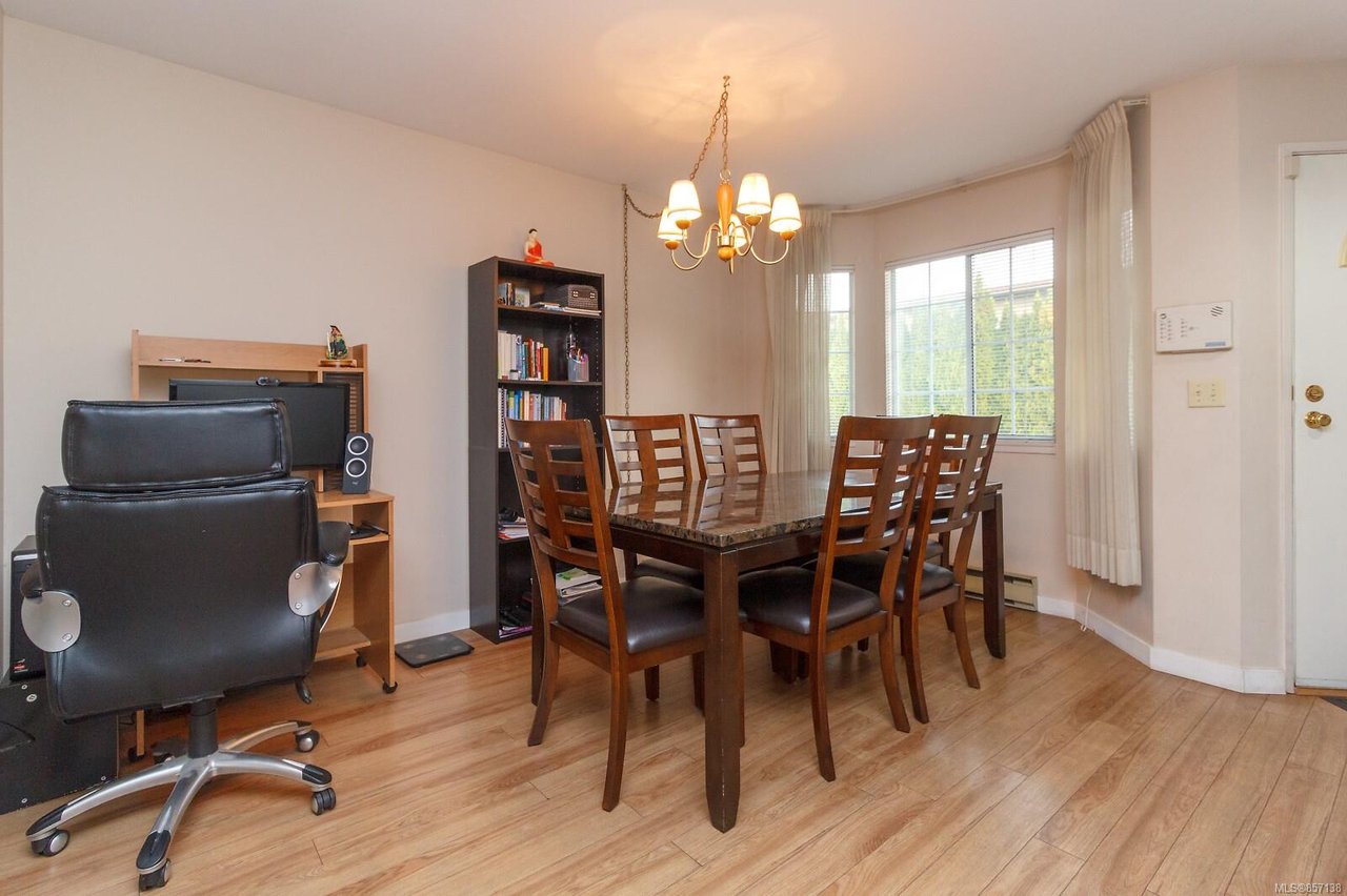7-1550 North Dairy Rd, Saanich