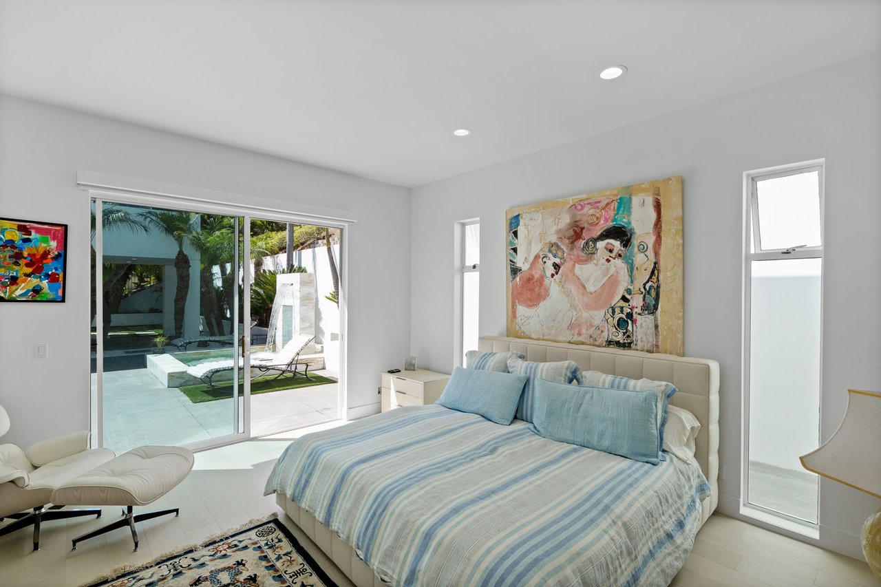 Private Modern Beach Estate | Luxury Shorter-term Lease