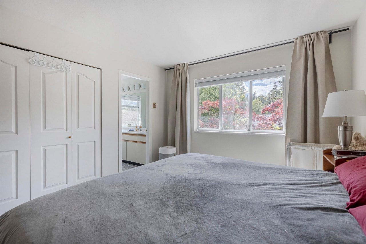 1037 Tobermory Wy