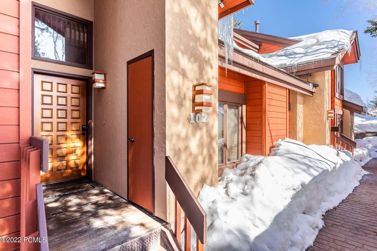 7902 Ridgepoint Drive 102