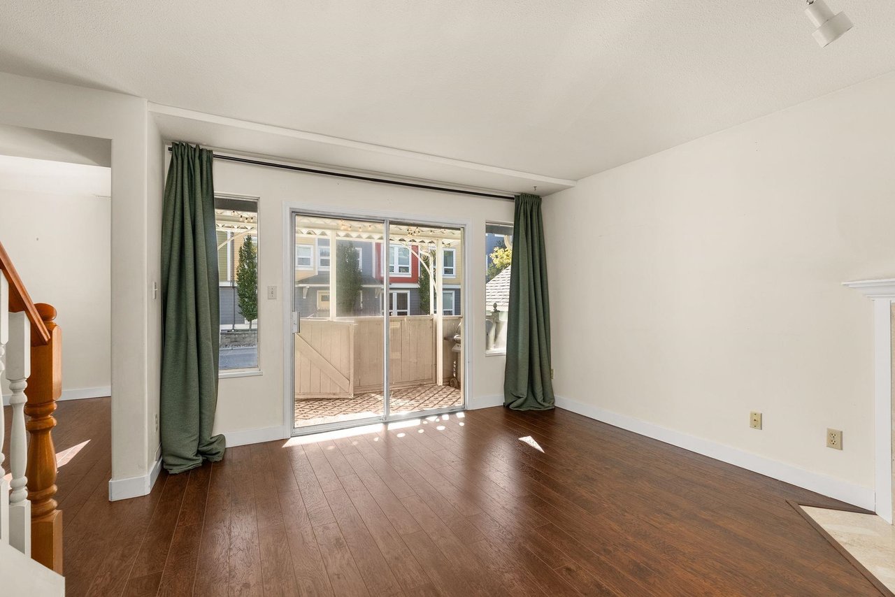 5-4890 48 Ave