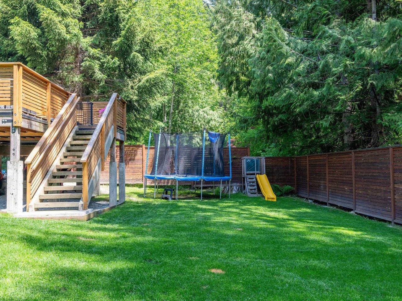 8309 Valley Dr