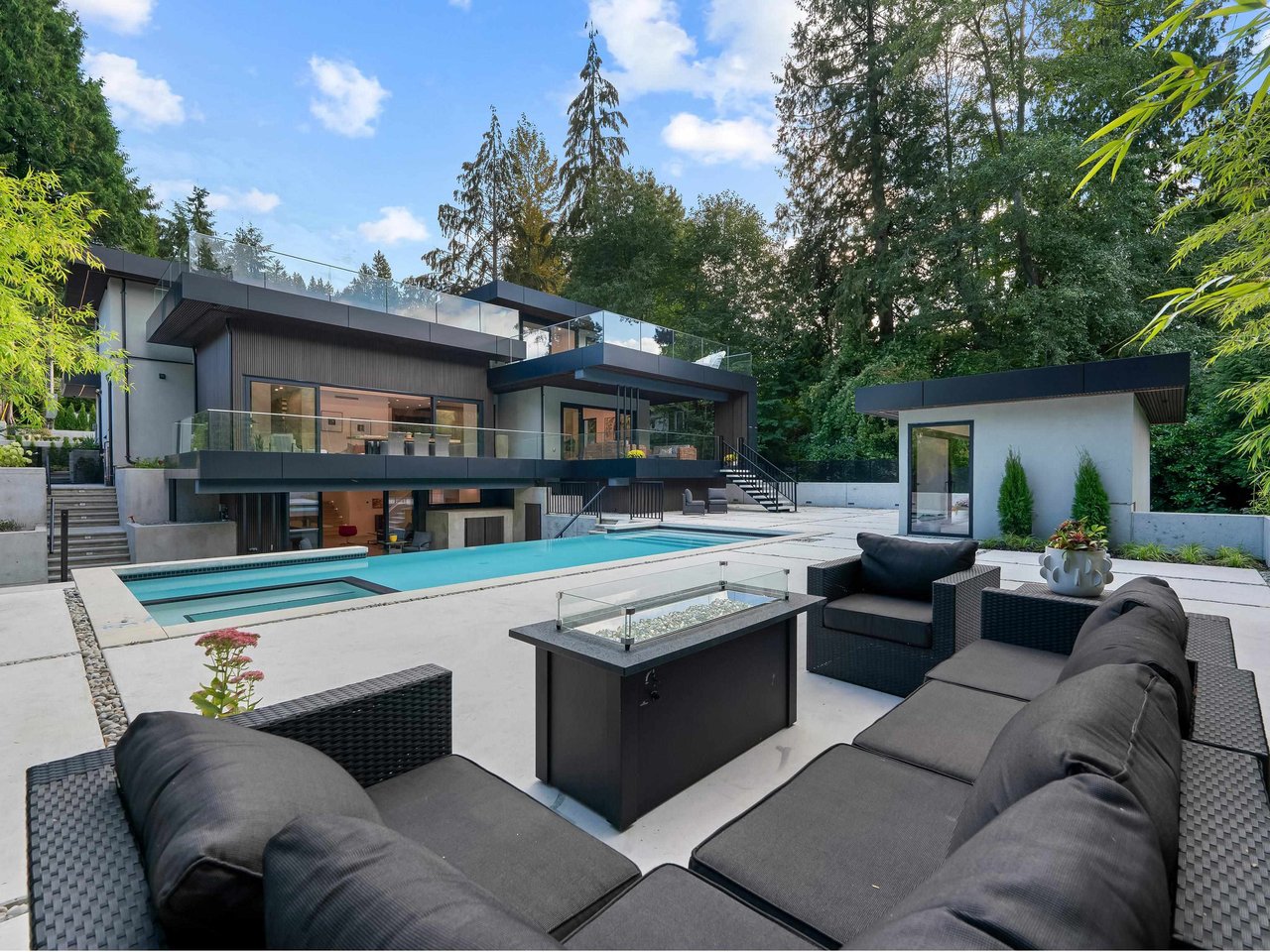 819 Burley Dr