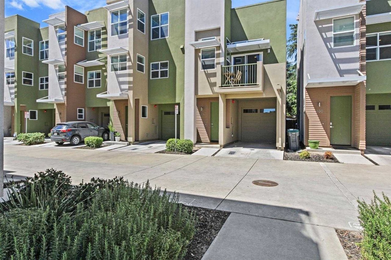 404 Midstream Lane