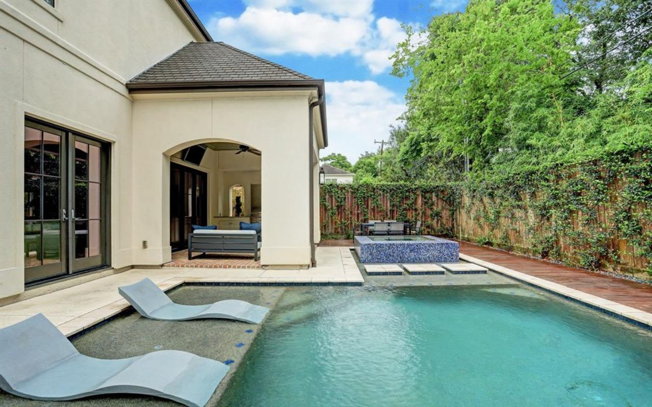 Sold – 1907 Banks Street