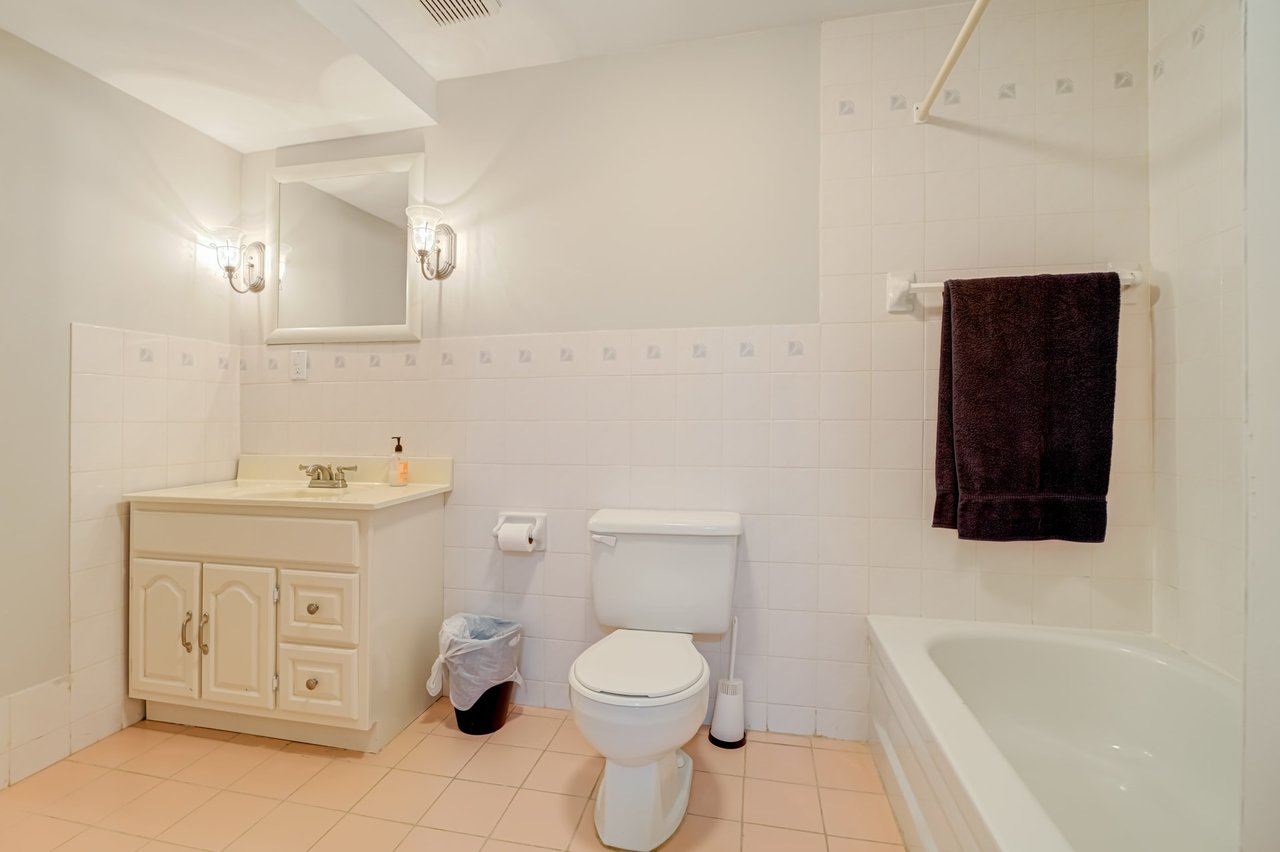 74 Penny Cres