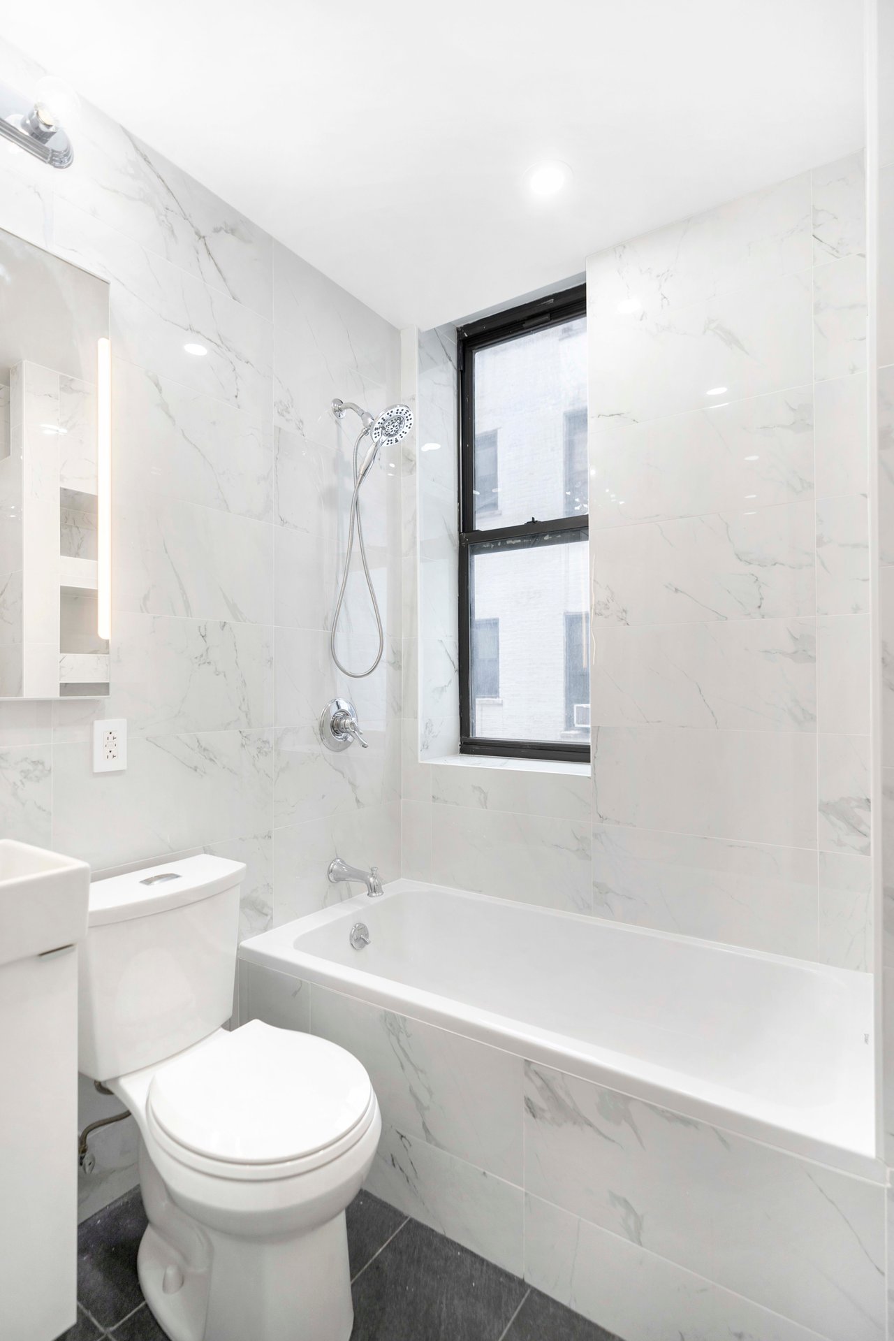 41 Clarkson Avenue, 5F