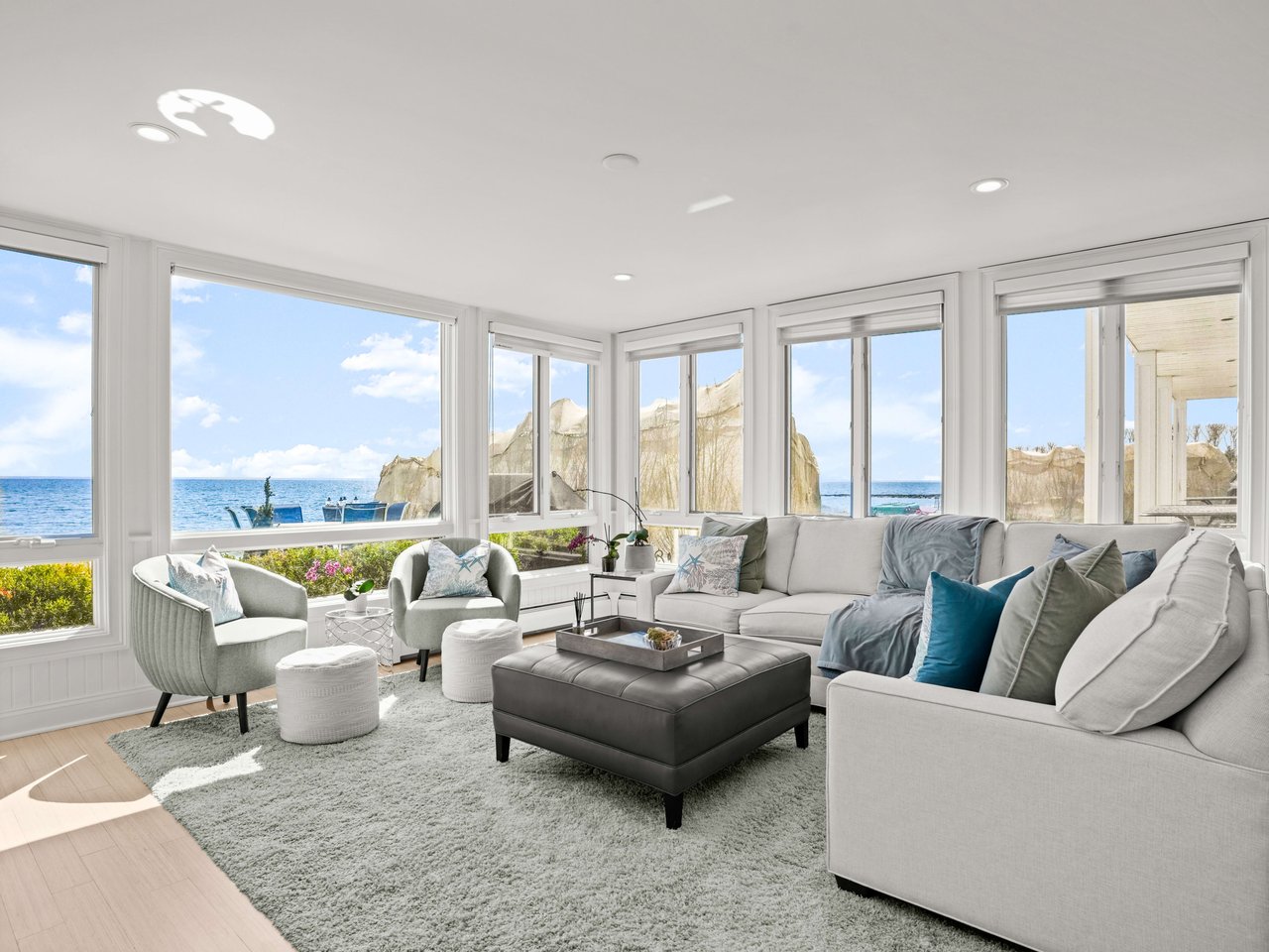 1141 Fairfield Beach Road, Fairfield