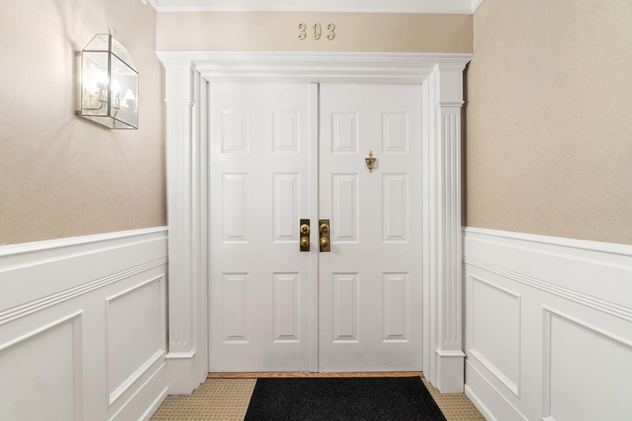 303-2210 W 40th Ave