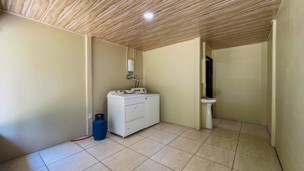 Riverfront Multi Residence Compound, Ojochal, Puntarenas