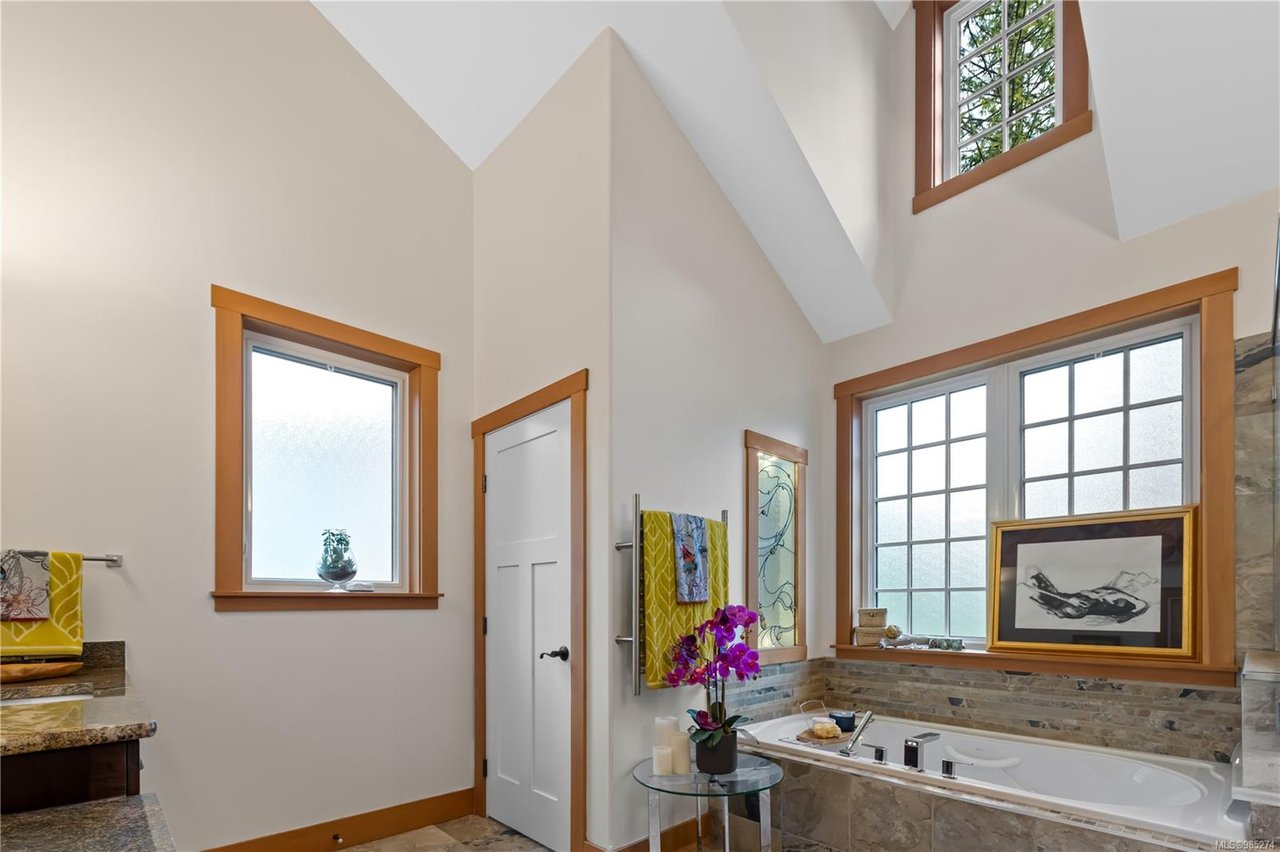 760 Marine Dr