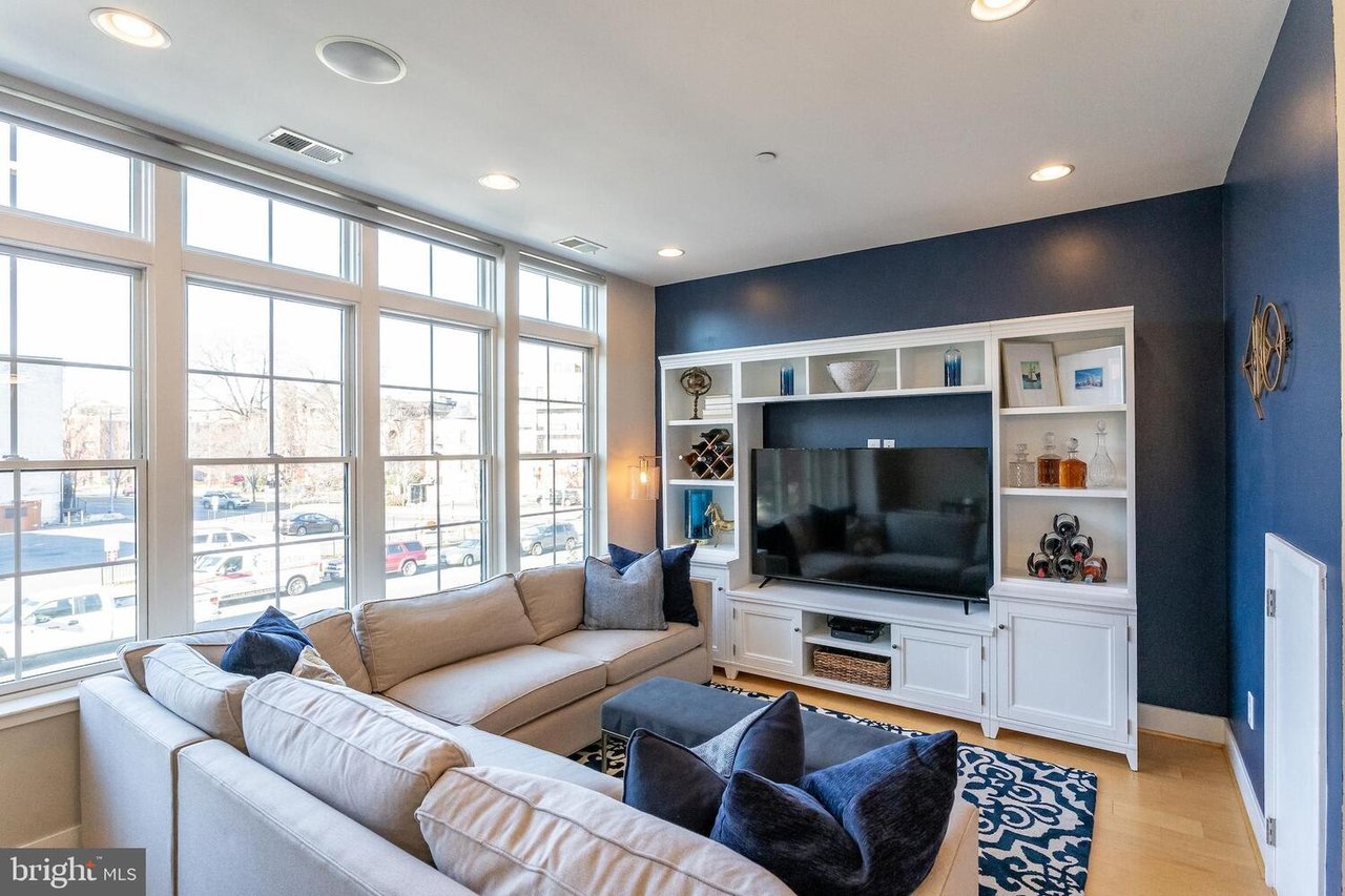 1511 11th St NW, # 201