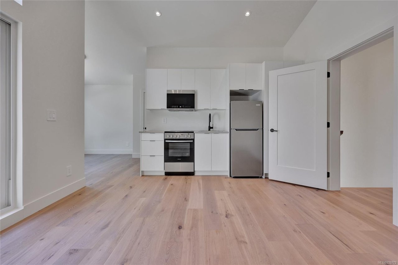3909 Olympian Wy