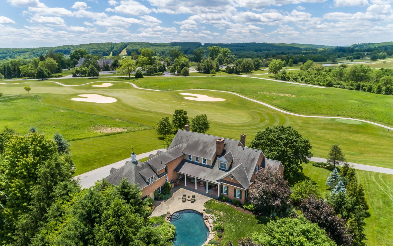 500 Pond View Ln