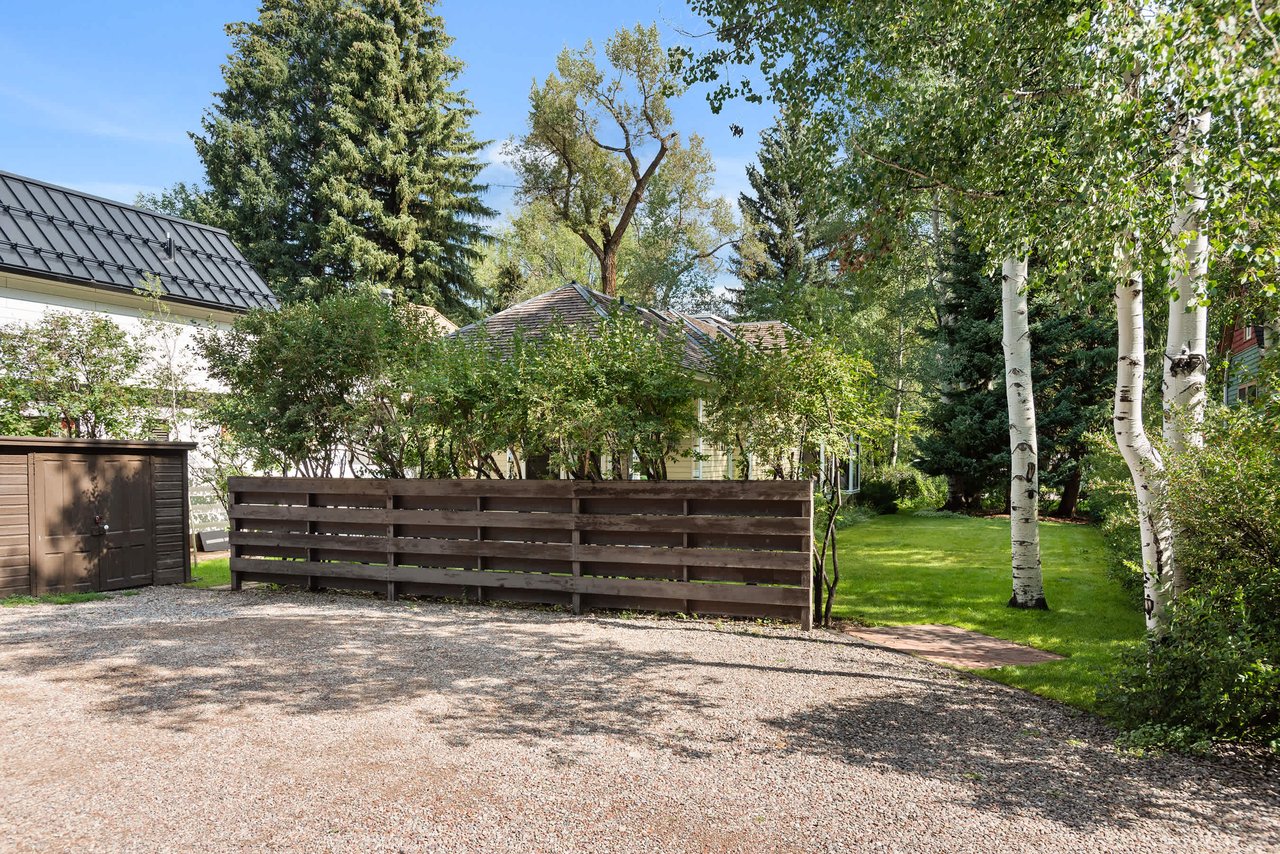 Prestigious West End Neighborhood in Aspen 