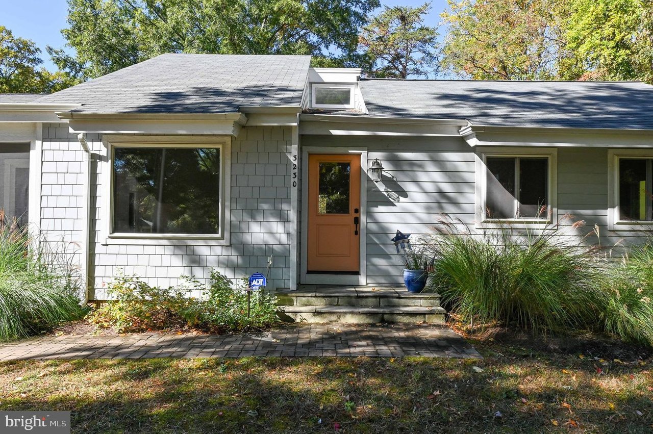 3230 Walnut Dr