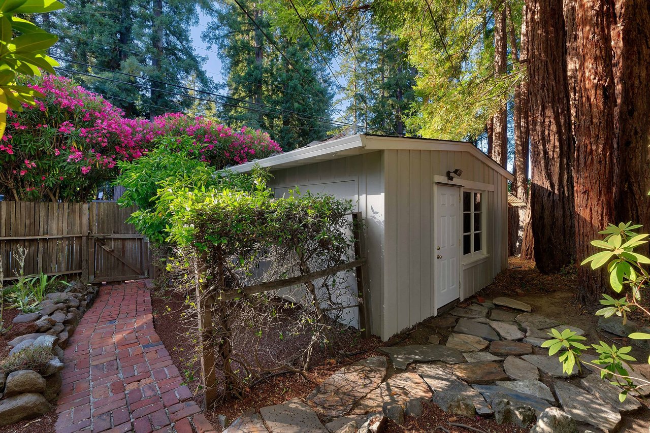 10 Ardmore Road, Larkspur