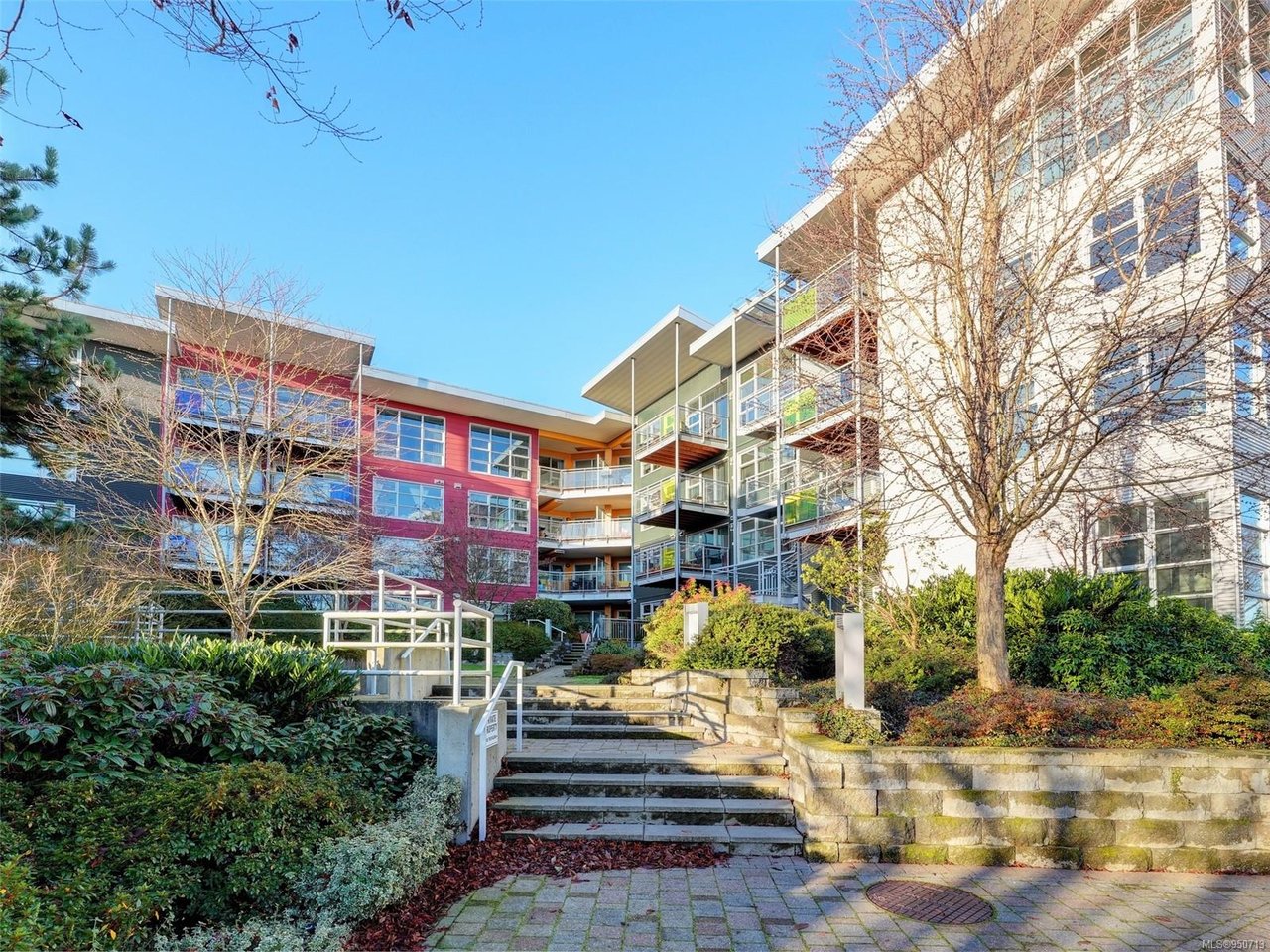 407-797 Tyee Rd