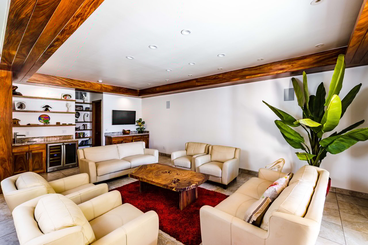 Casa Oltmann | Beach Front Mansion