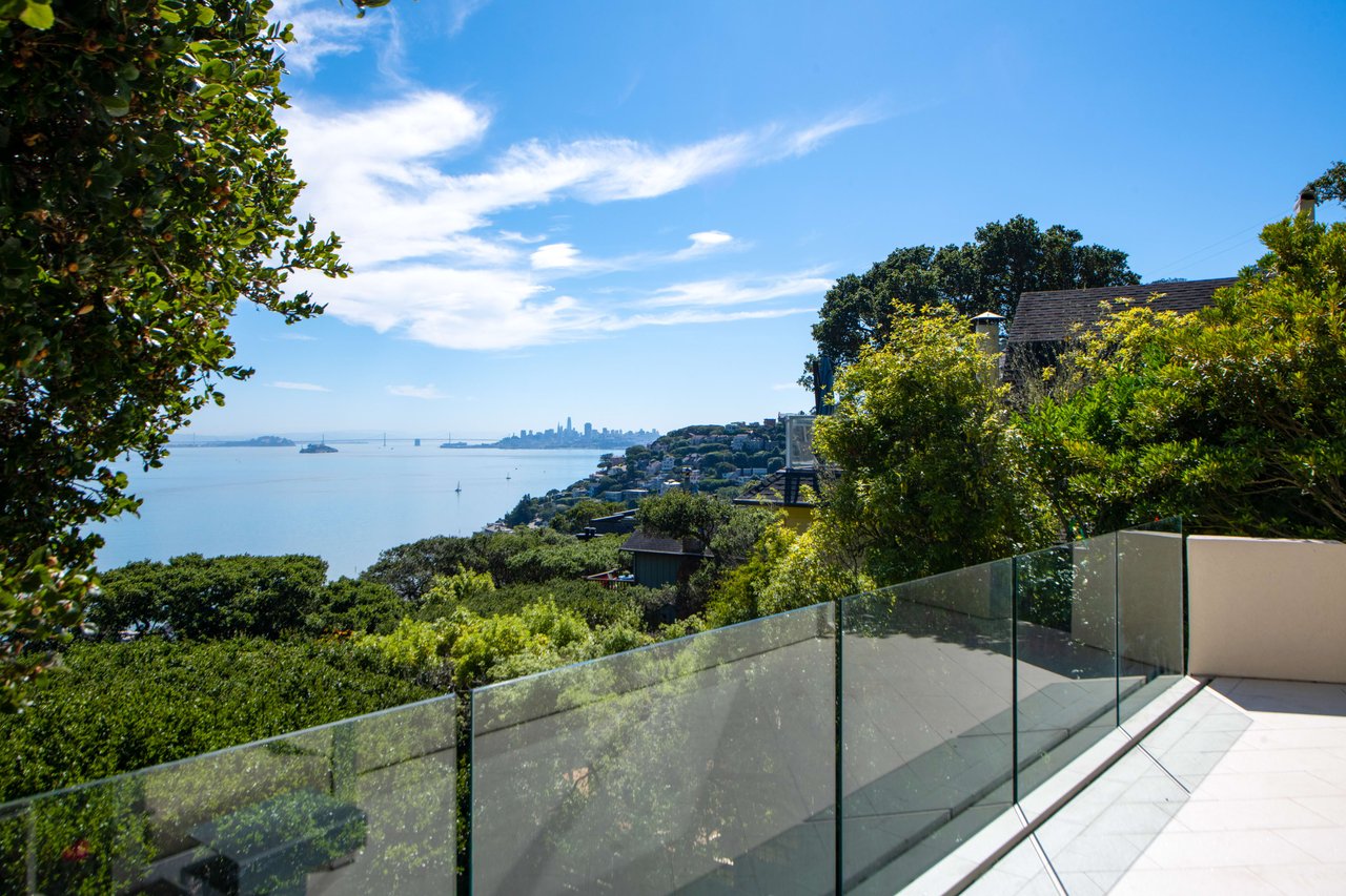 164 Crescent Avenue, Sausalito