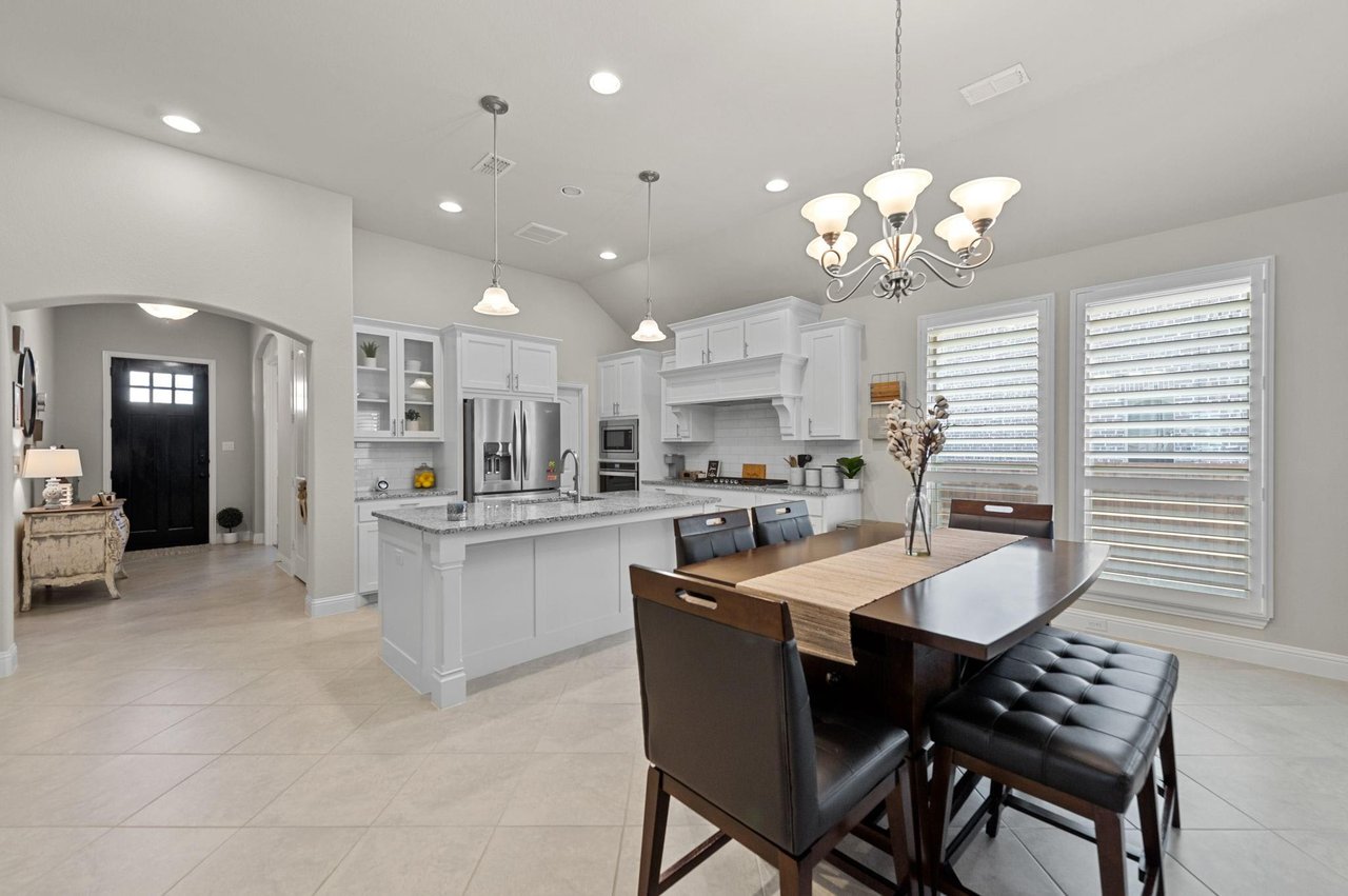 1537 Jocelyn Drive