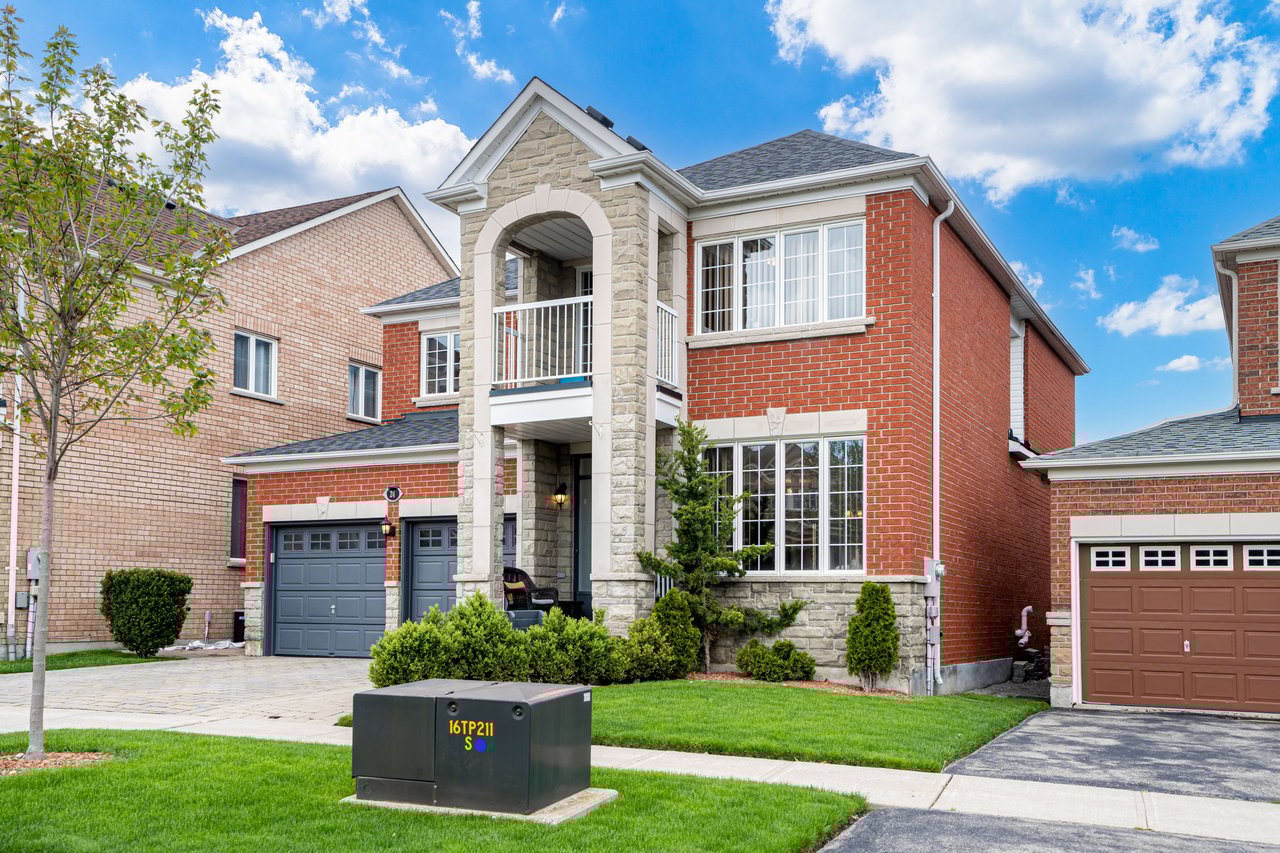 24 Linsmary Crt