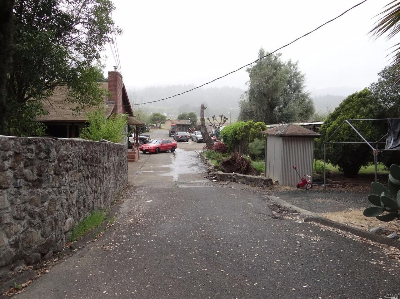 1230 Dry Creek Rd