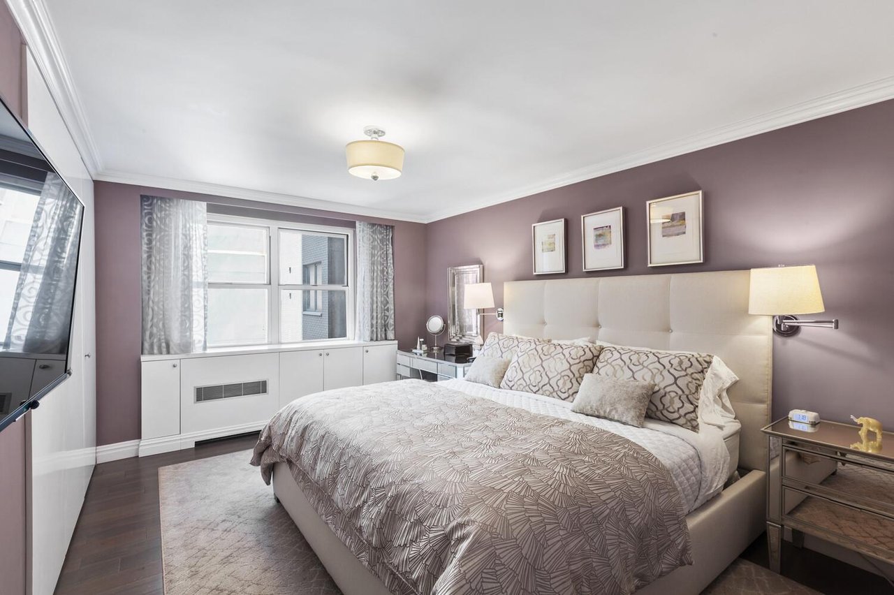 233 East 69th Street, Apt 5-G