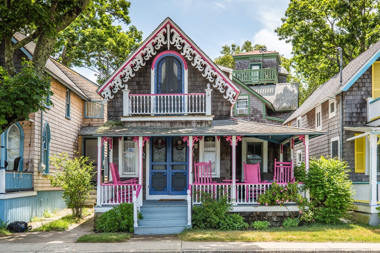 8 Siloam Avenue