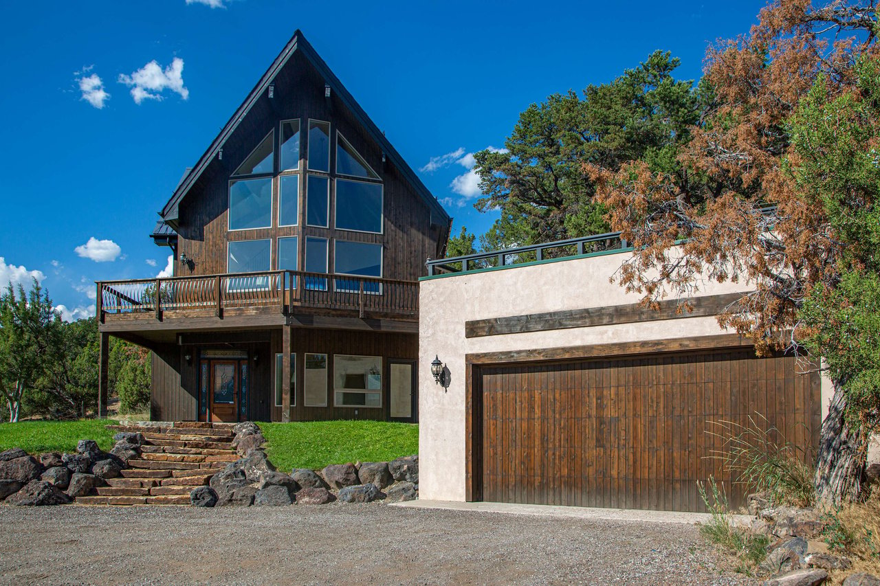 Centrally Located Mountain Chalet in Basalt 