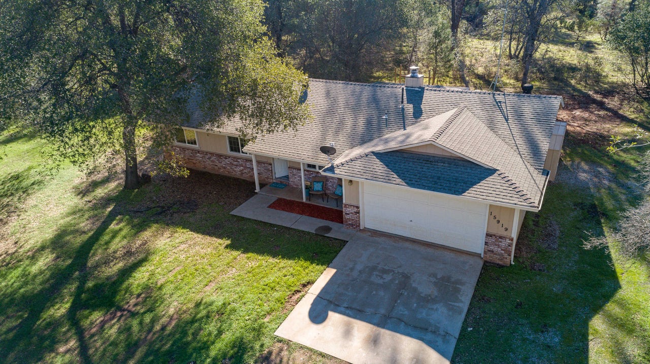 15919 Cloverlorrie Ln