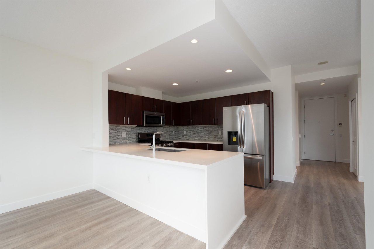 1204-120 W 16th St
