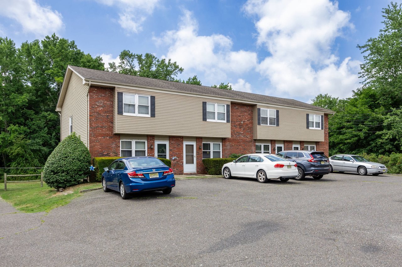 1123 Almond Rd, Elmer, NJ 08318