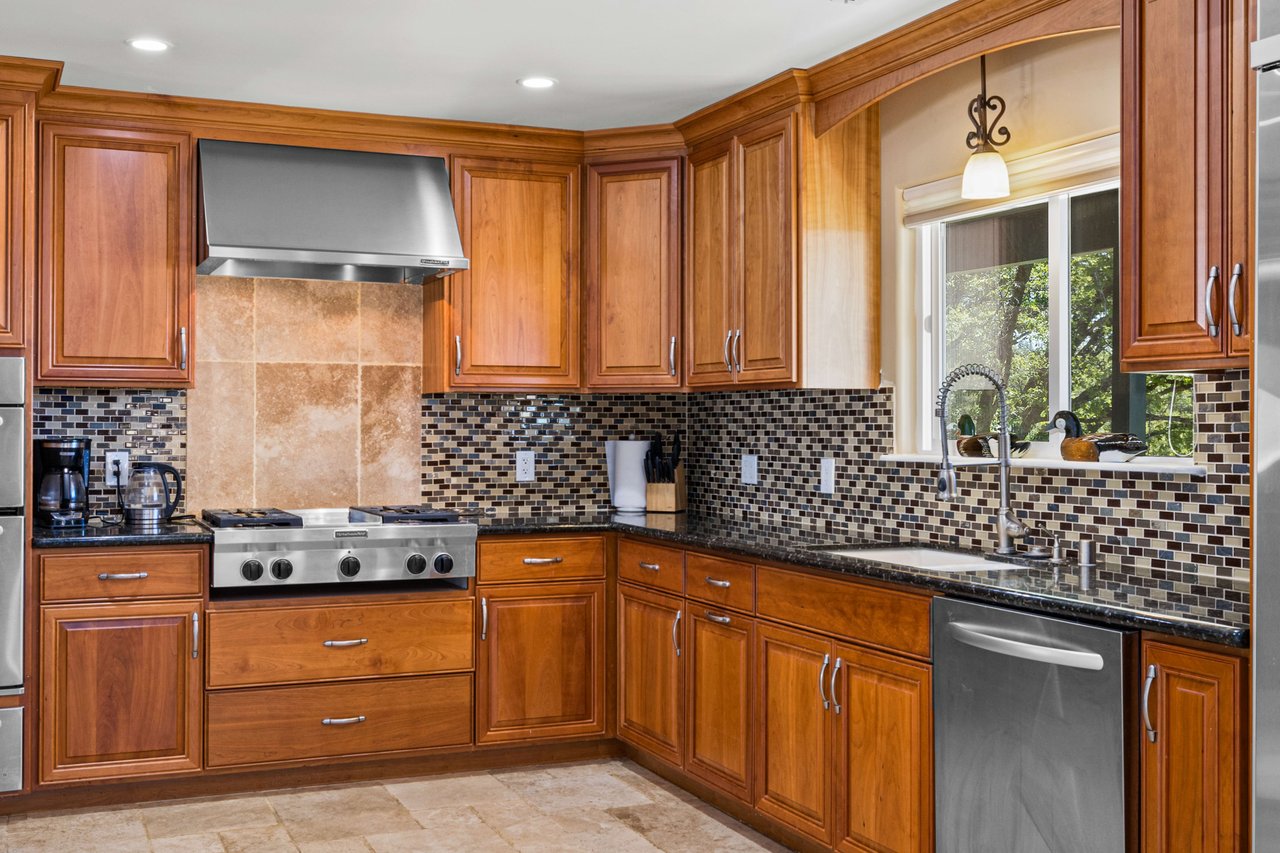501 Shell Ln, Placerville