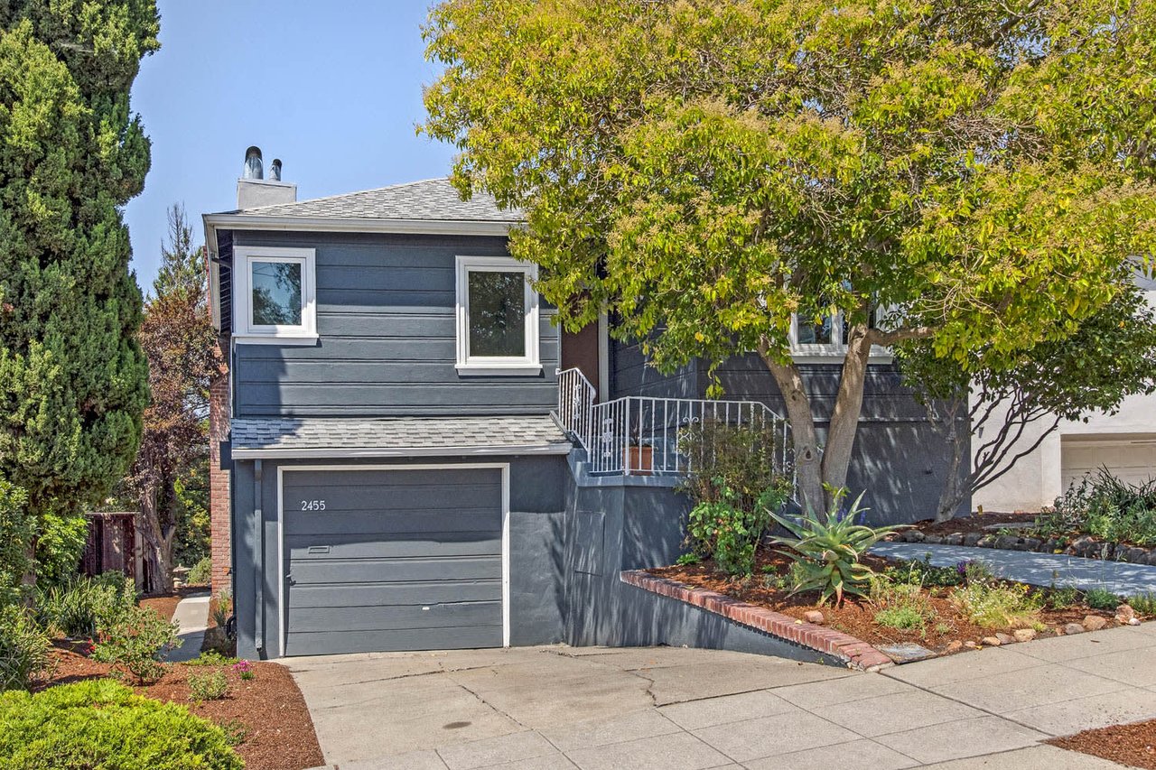 2455 Frances St