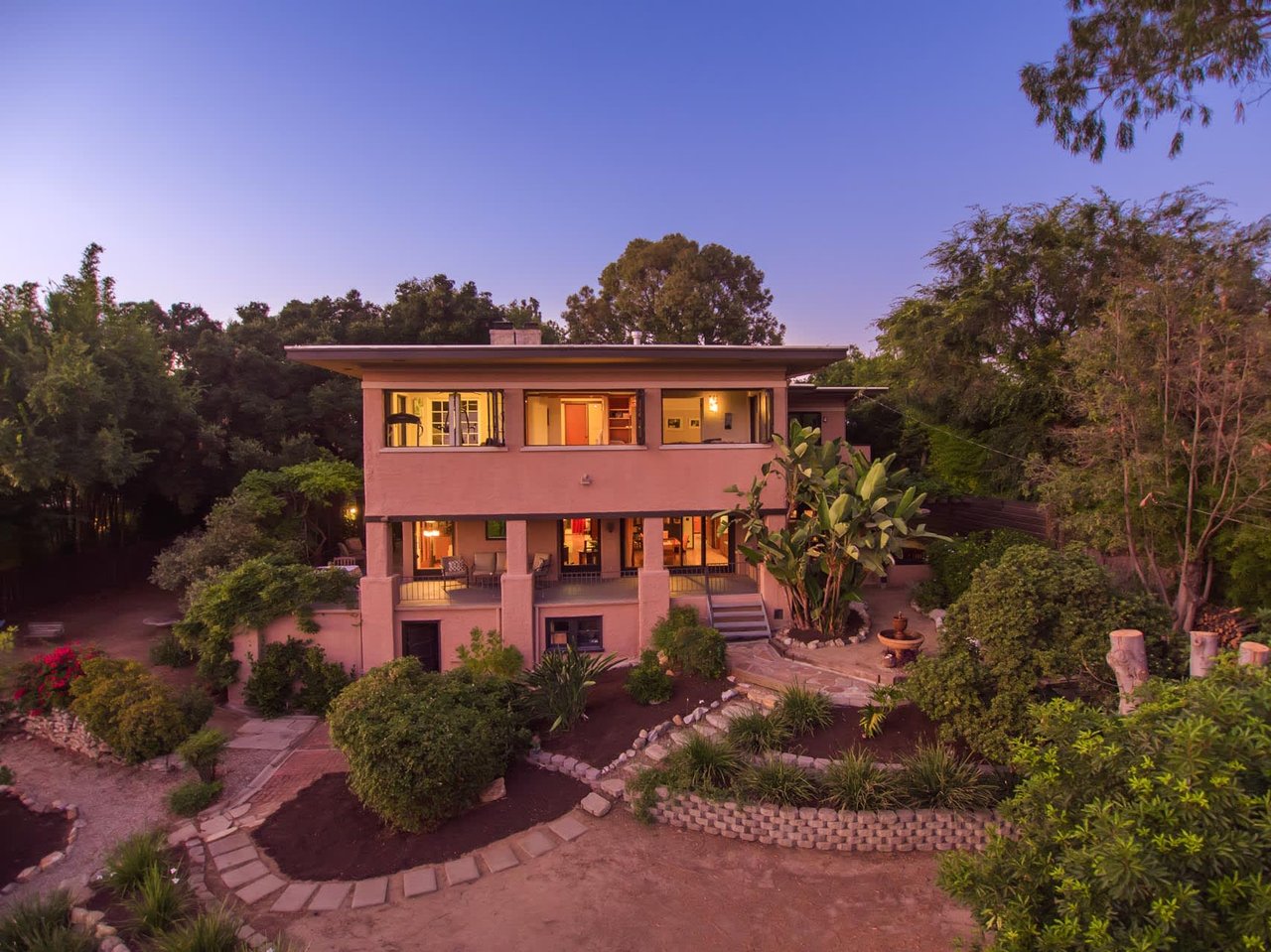 878 Rome Drive