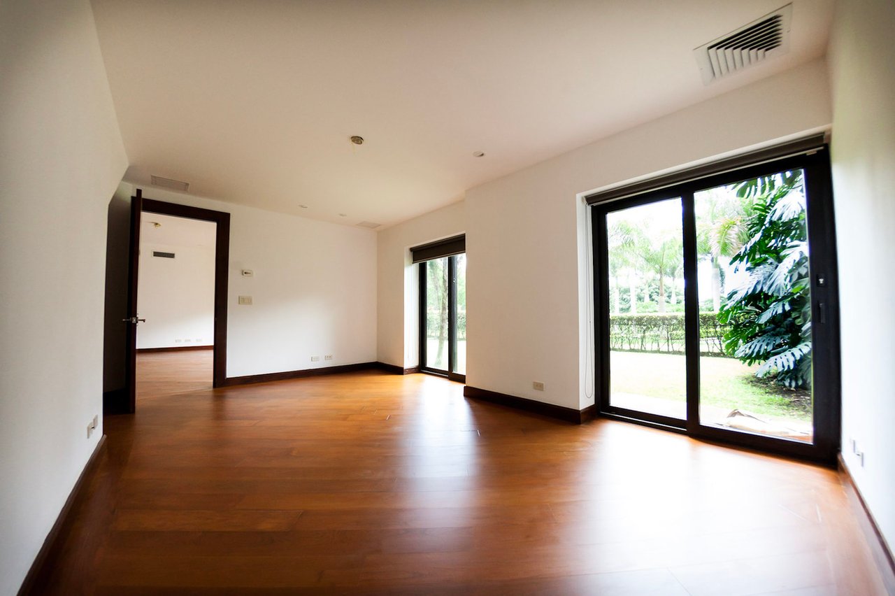 Private Garden Hillside Condo, Escazu, San Jose
