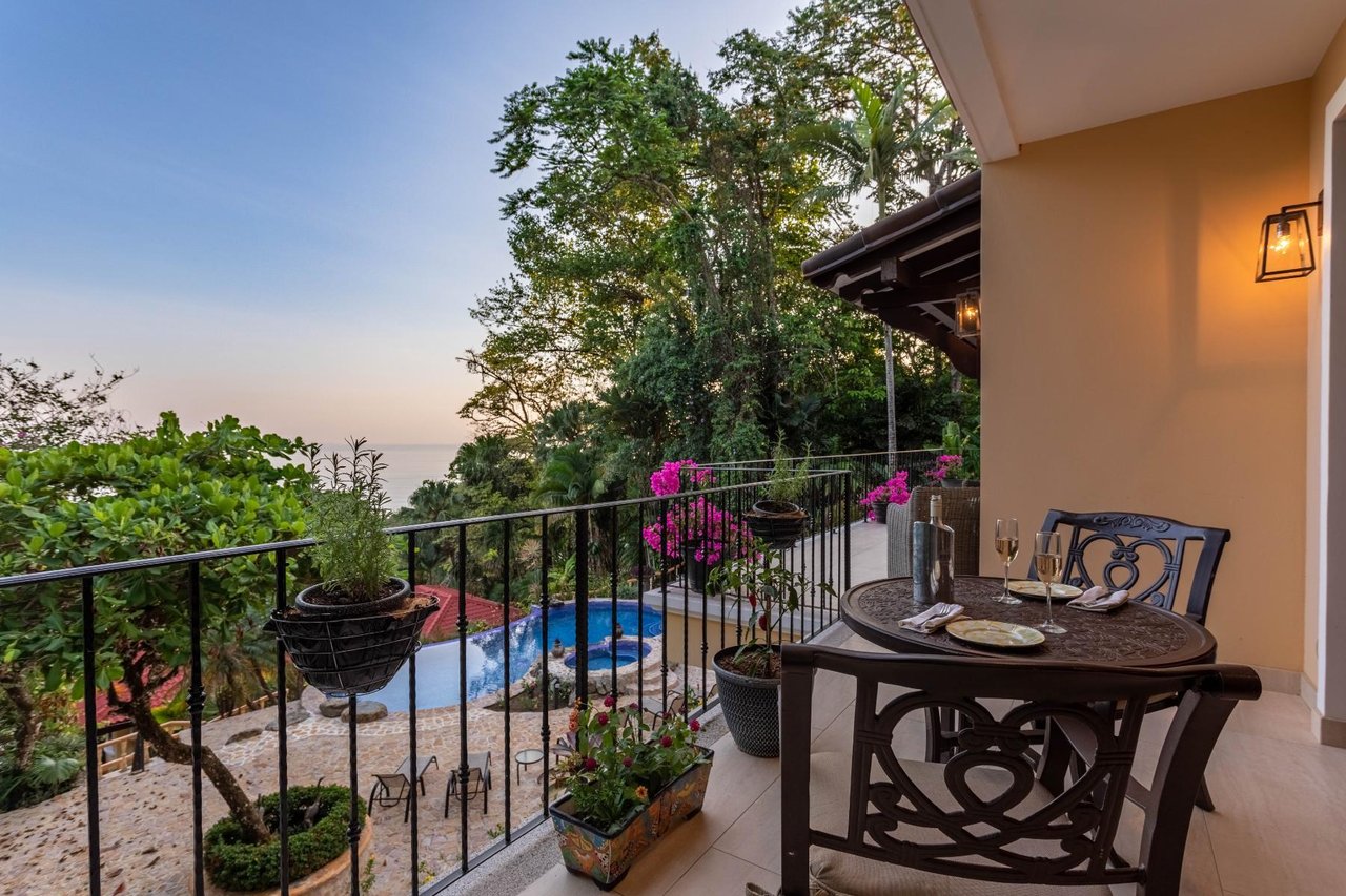 Private Ocean View Estate, Dominical, Puntarenas